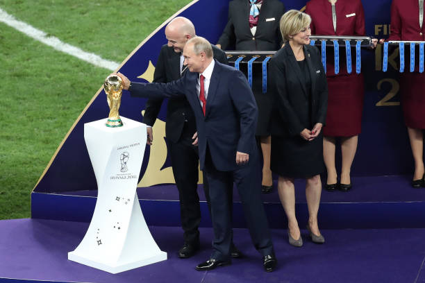 的中场拦截 的中场拦截